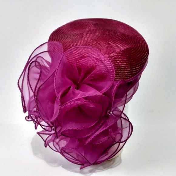 VTG Sonni of San Francisco Burgundy with Sheer Ruffles Church Hat (OS) - Picture 6 of 6